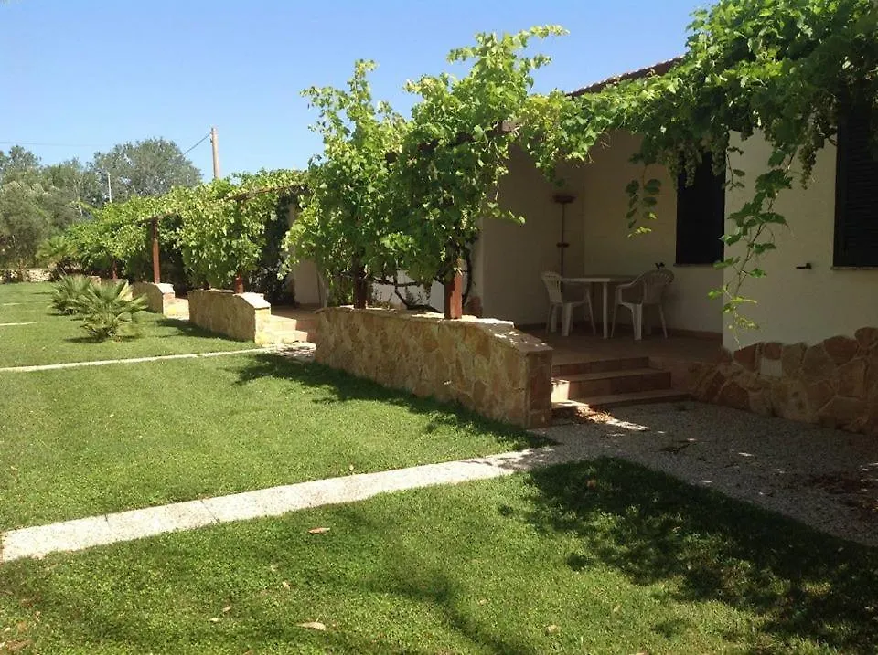 Agriturismo Deligios Apartment Santa Maria la Palma Italy
